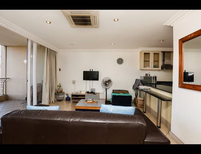 1 BEDROOM APARTMENT FOR SALE IN POINT WATERFRONT